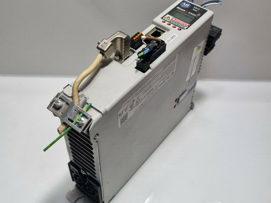 Allen Bradley SERVO DRIVE Cat.No. 2198-H015-ERS