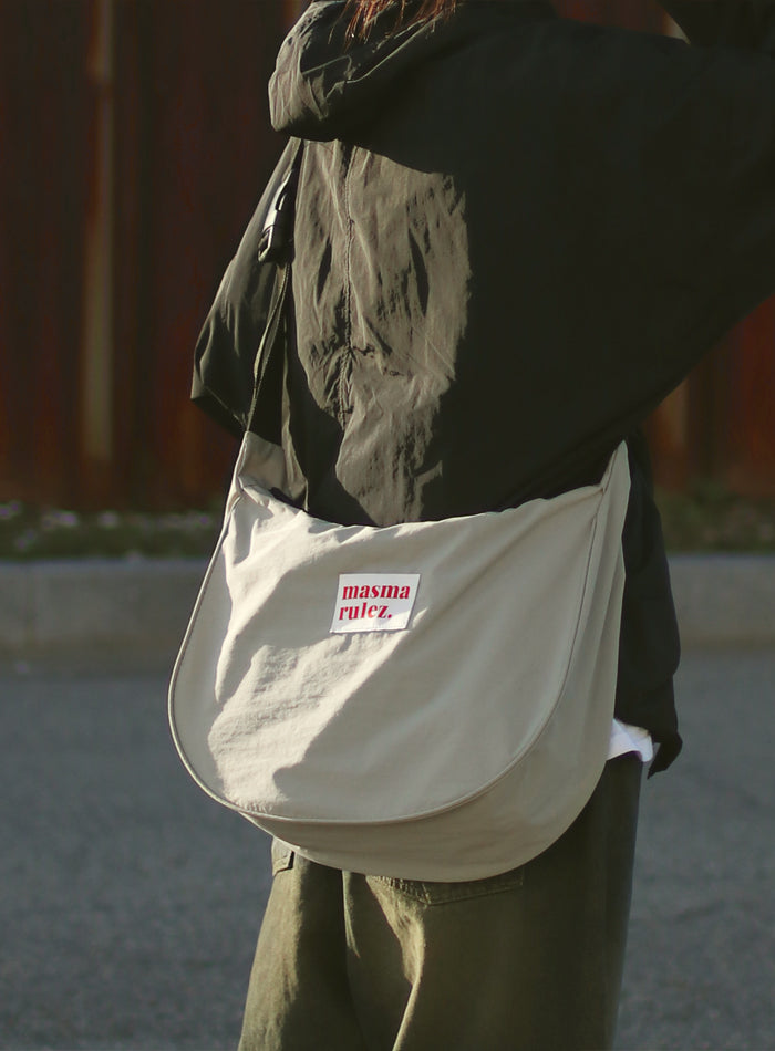 [Masmarulez] Halfmoon cross bag _ Gray