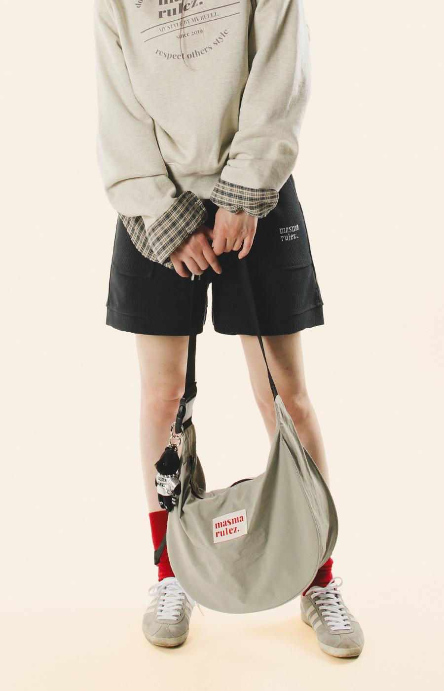 [Masmarulez] Halfmoon cross bag _ Gray