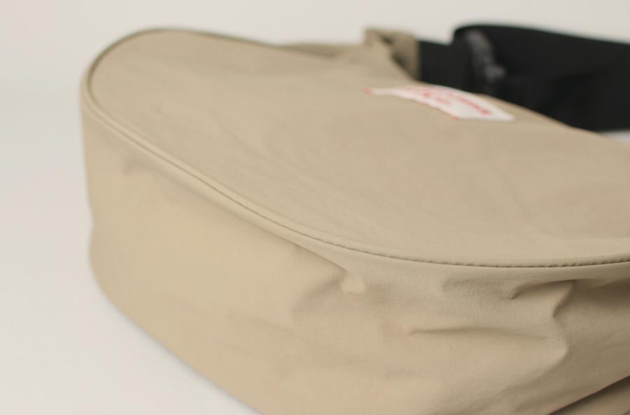 [Masmarulez] Halfmoon cross bag _ Khaki Beige