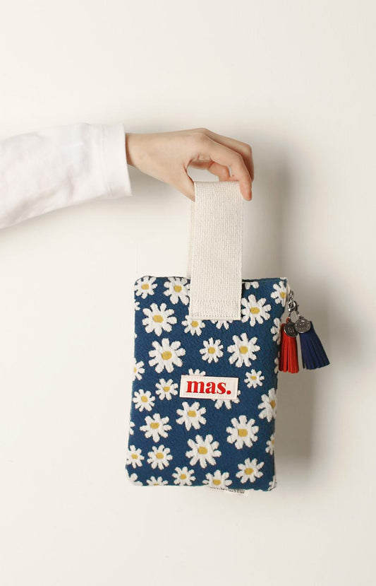 [Masmarulez] Knit daisy Strap pouch _ Navy