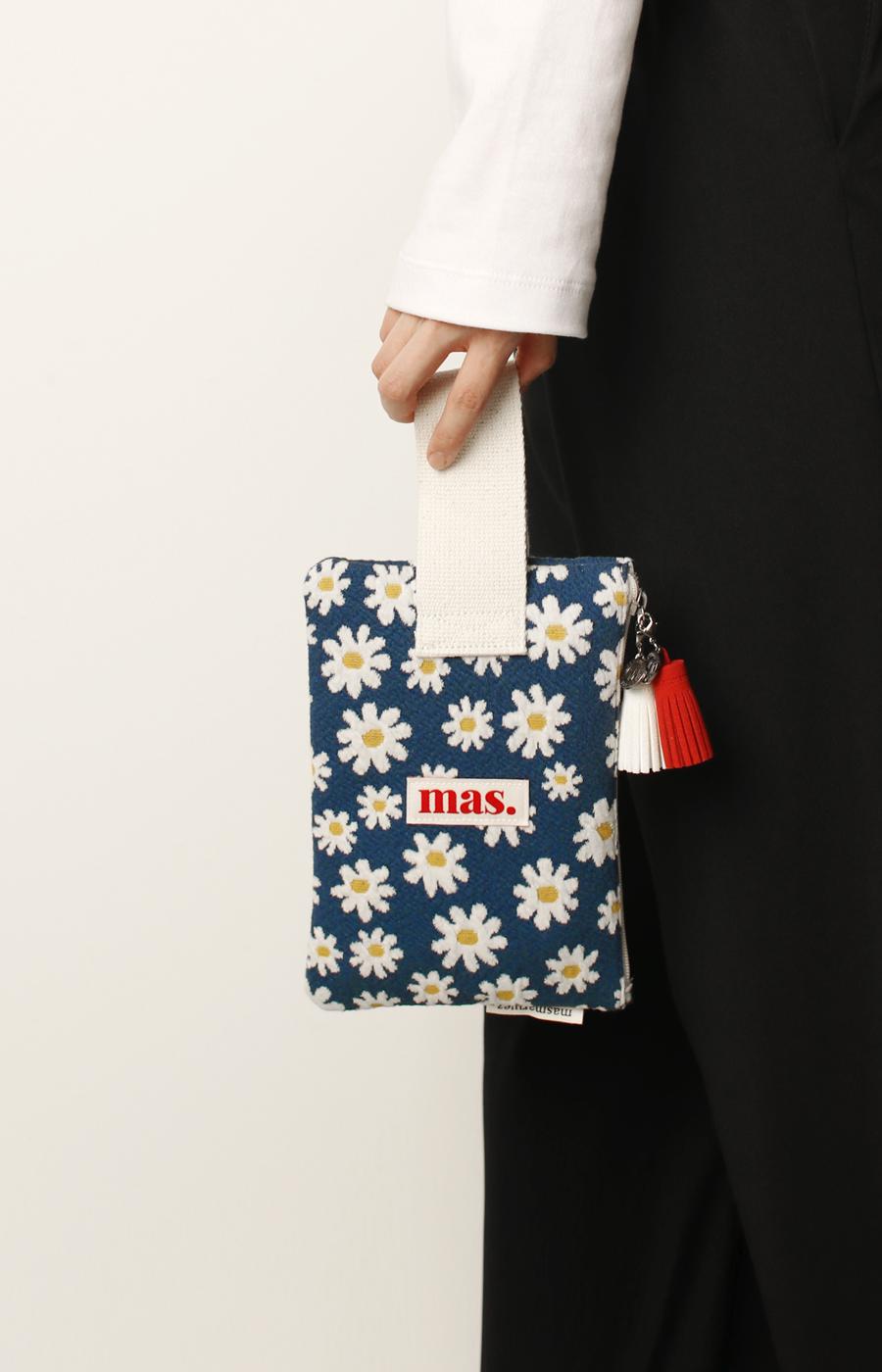 [Masmarulez] Knit daisy Strap pouch _ Navy