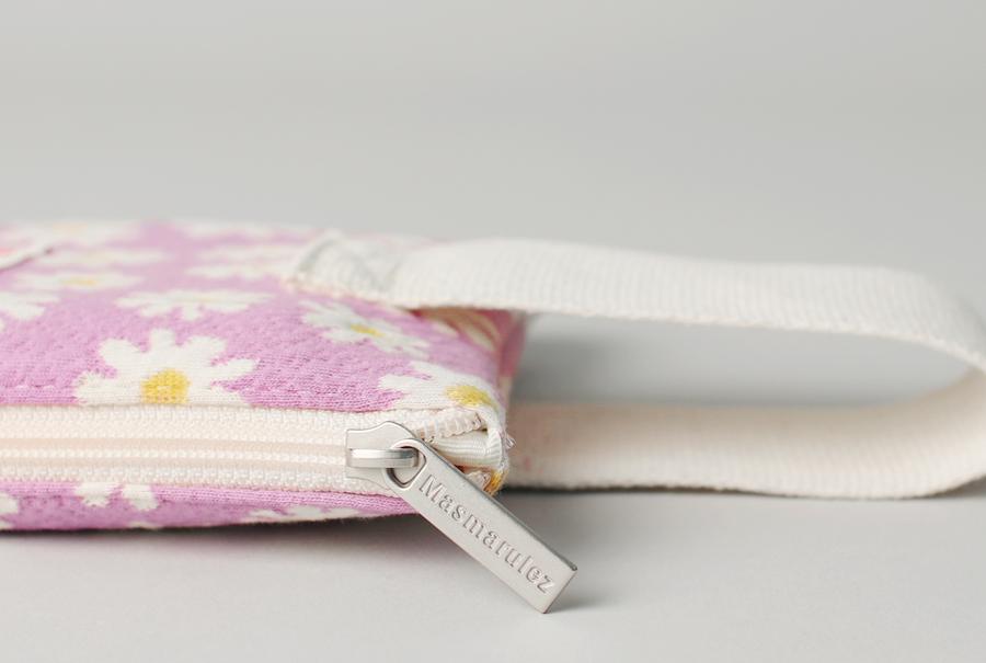 [Masmarulez] Knit daisy Strap pouch _ Purple